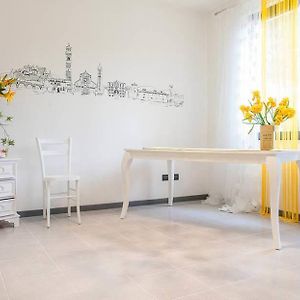 Guest House 296